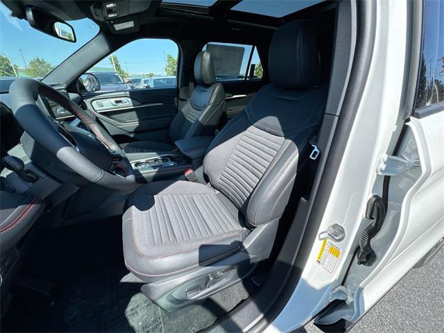 new 2025 Ford Explorer car, priced at $52,570
