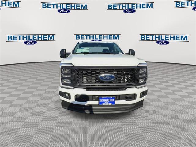 new 2025 Ford F-350 car