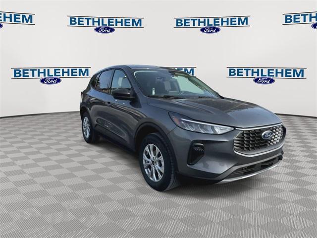 new 2025 Ford Escape car, priced at $30,689