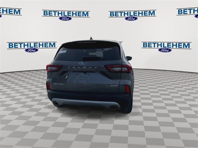new 2025 Ford Escape car, priced at $30,689