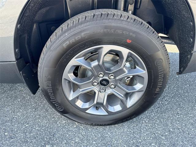 new 2025 Ford Maverick car, priced at $35,025