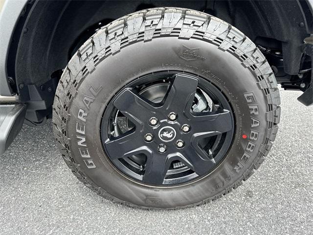 new 2025 Ford Bronco car, priced at $45,266