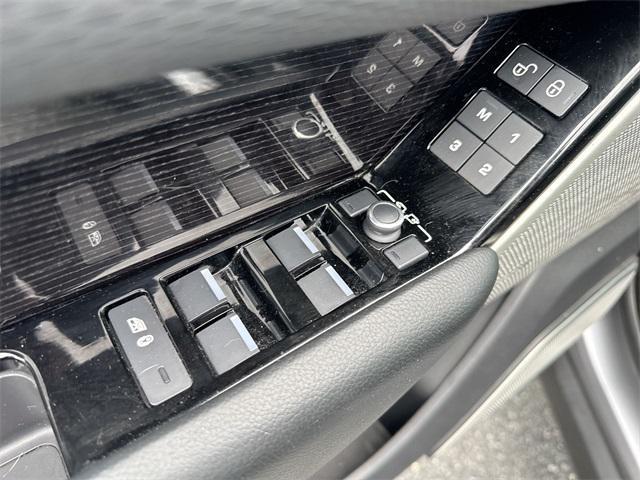 used 2020 Land Rover Range Rover Velar car, priced at $32,595