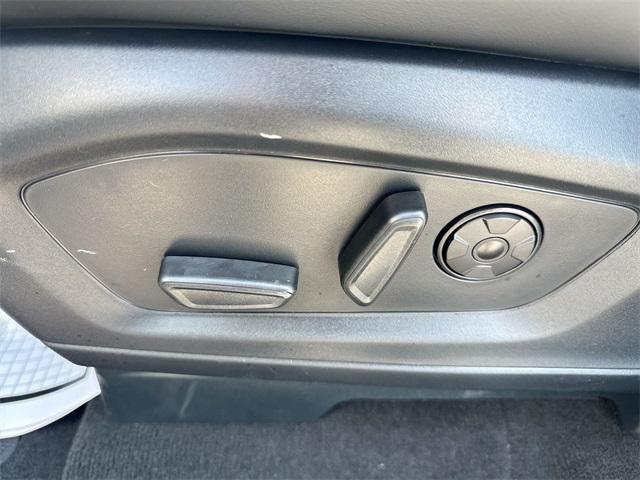 new 2025 Ford Explorer car, priced at $60,360