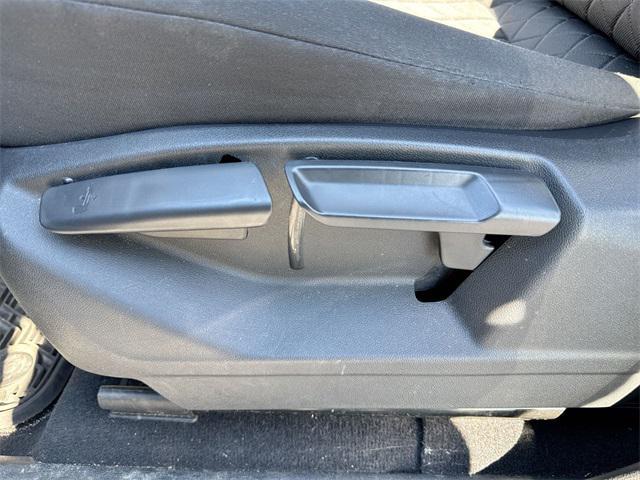 used 2020 Volkswagen Atlas Cross Sport car, priced at $16,050