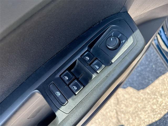 used 2020 Volkswagen Atlas Cross Sport car, priced at $16,050