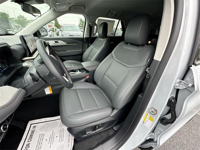 new 2025 Ford Explorer car, priced at $45,627