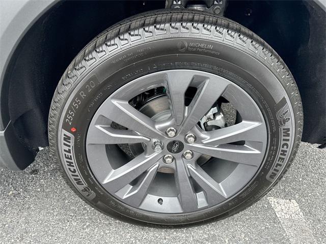 new 2025 Ford Explorer car, priced at $45,627