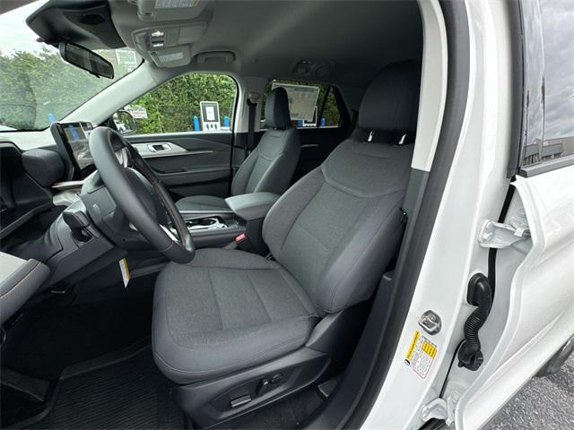 new 2025 Ford Explorer car, priced at $42,286