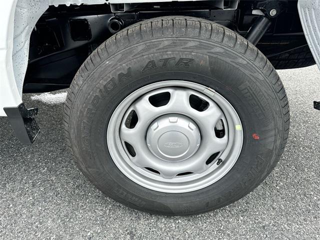 new 2024 Ford F-150 car, priced at $44,633