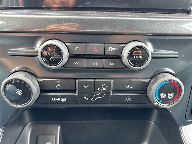 new 2025 Ford F-150 car, priced at $49,390