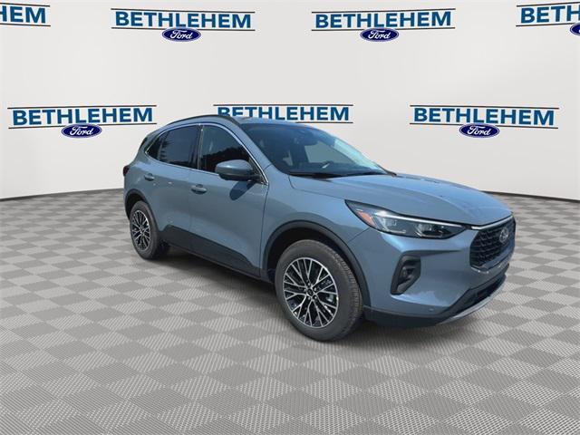 new 2025 Ford Escape PHEV car, priced at $36,425