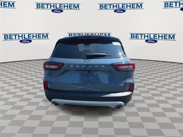 new 2025 Ford Escape PHEV car, priced at $36,425