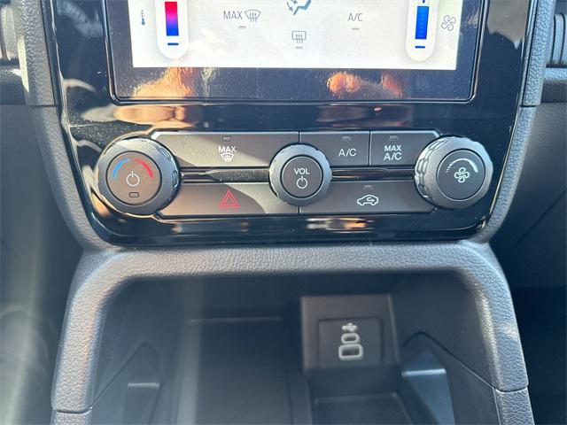 new 2025 Ford Ranger car, priced at $42,140