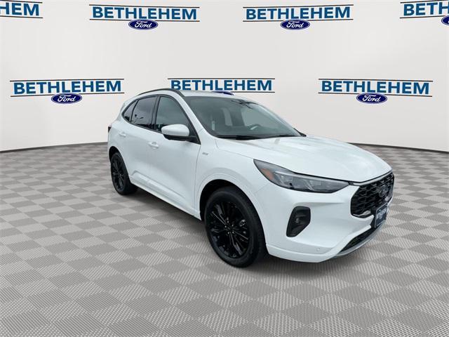 new 2025 Ford Escape car, priced at $39,131