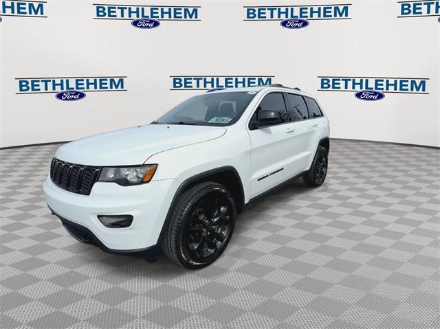 used 2018 Jeep Grand Cherokee car, priced at $15,579