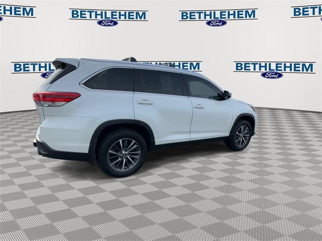 used 2019 Toyota Highlander car, priced at $22,500