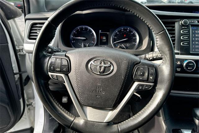 used 2019 Toyota Highlander car, priced at $22,500