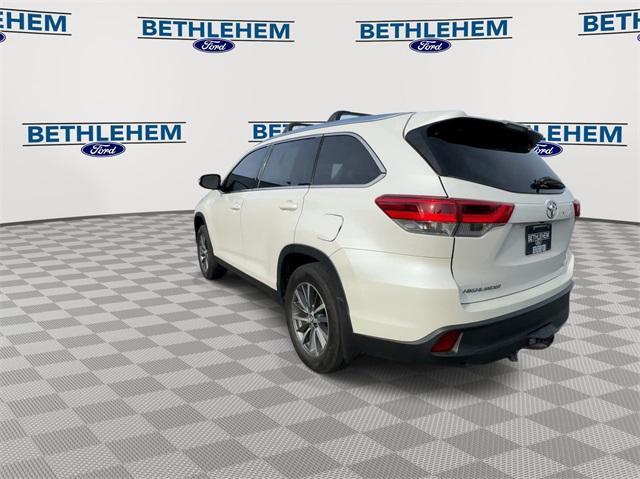 used 2019 Toyota Highlander car, priced at $22,500