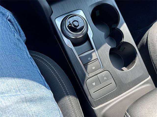 new 2025 Ford Escape car, priced at $28,686