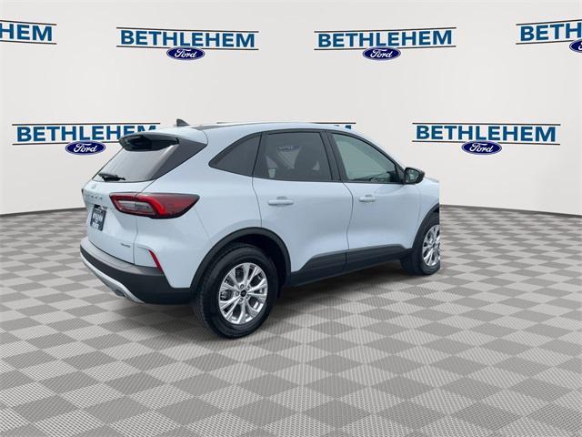 new 2025 Ford Escape car, priced at $30,455