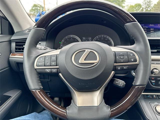 used 2018 Lexus ES 350 car, priced at $24,201