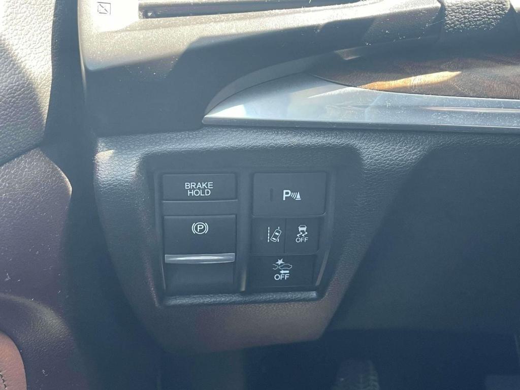 used 2020 Acura MDX car, priced at $28,988