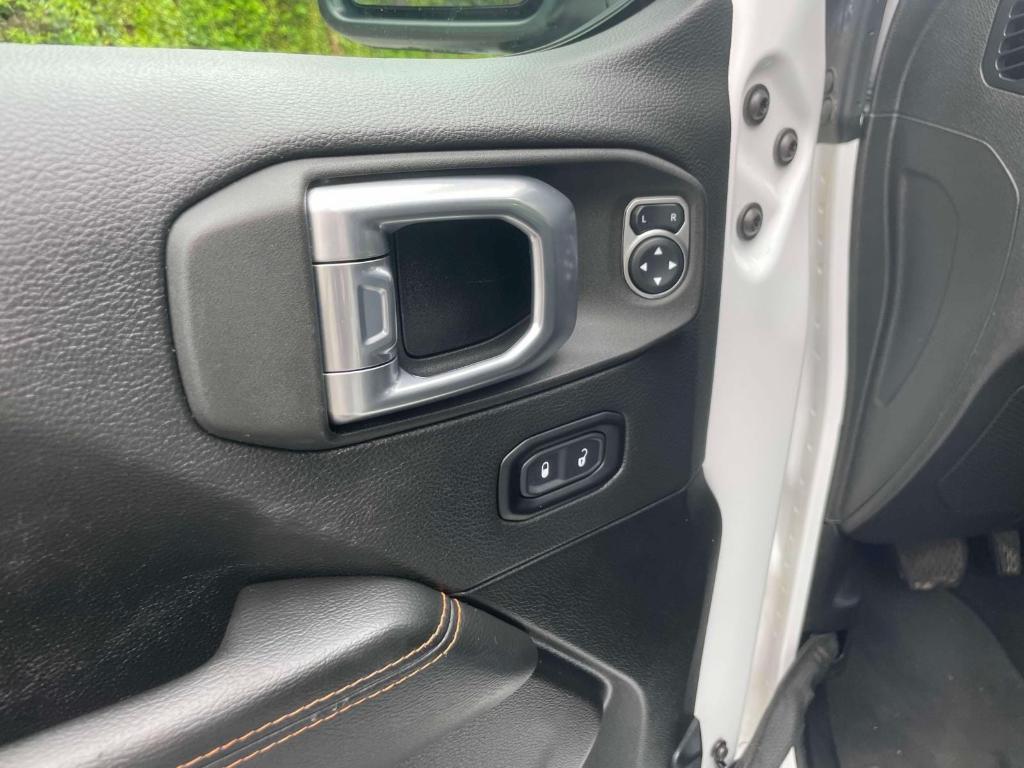 used 2021 Jeep Gladiator car, priced at $37,698