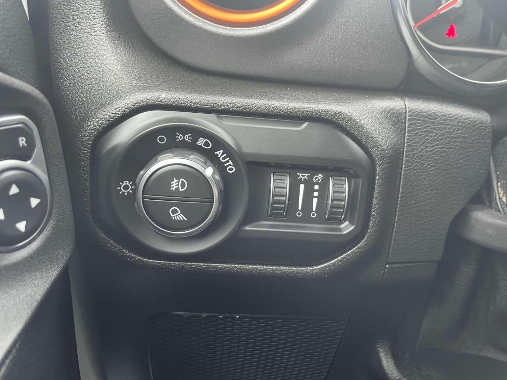 used 2021 Jeep Gladiator car, priced at $37,698
