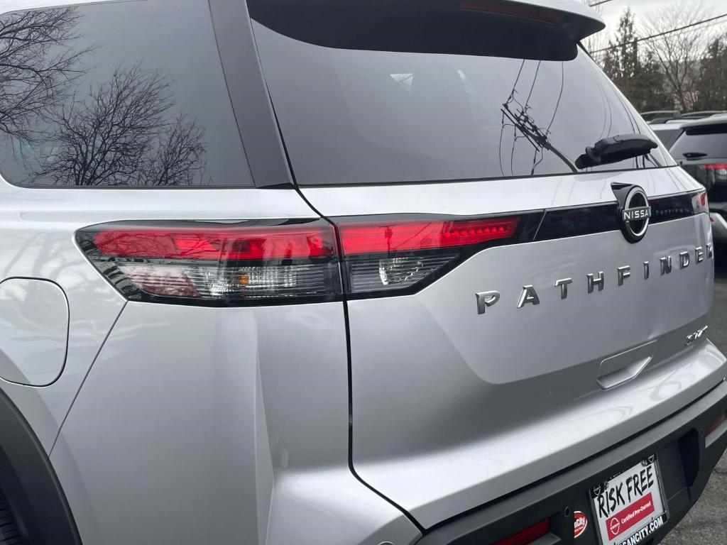 used 2024 Nissan Pathfinder car