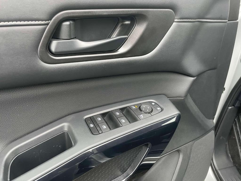 used 2024 Nissan Pathfinder car, priced at $31,500