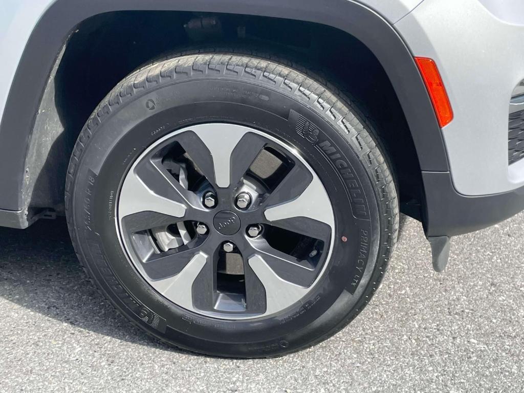 used 2022 Jeep Grand Cherokee 4xe car, priced at $32,998