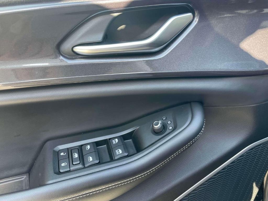 used 2021 Jeep Grand Cherokee L car, priced at $30,888
