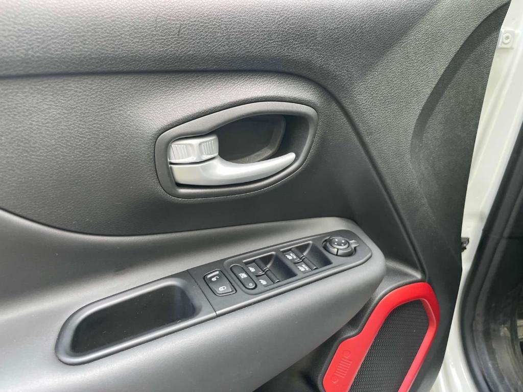 used 2023 Jeep Renegade car, priced at $25,991