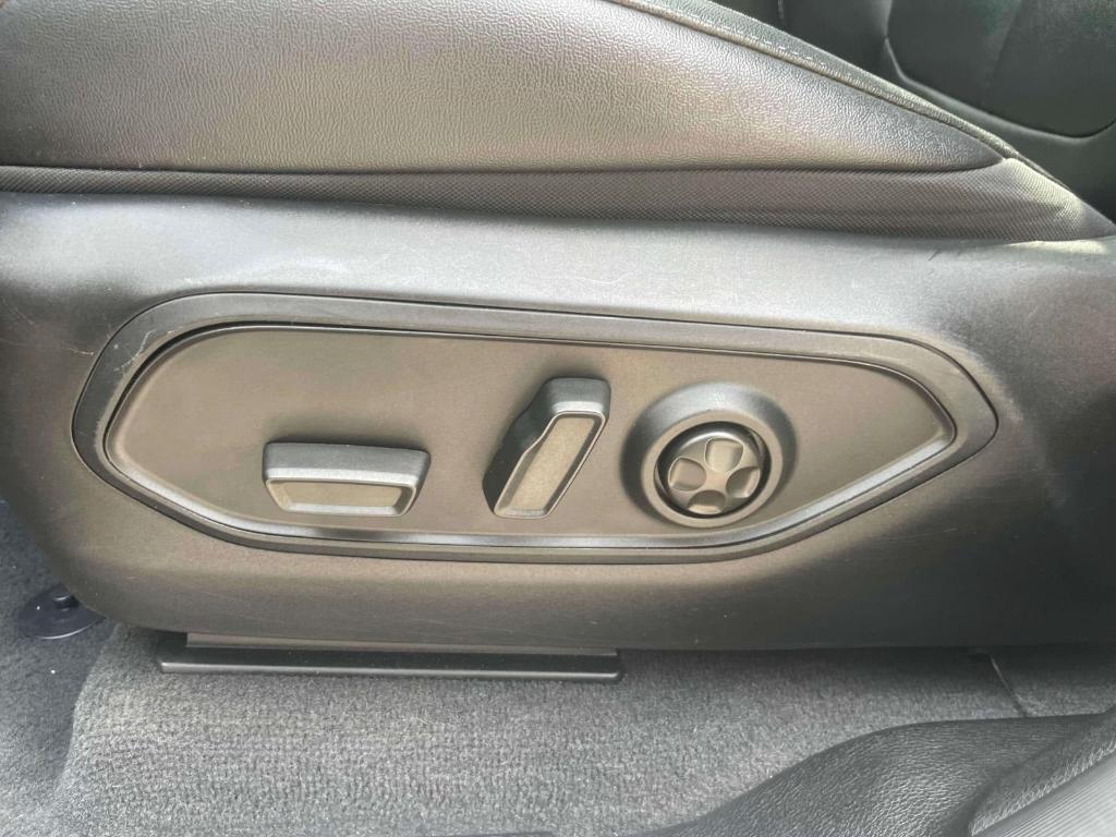 used 2022 Jeep Grand Cherokee L car, priced at $36,998