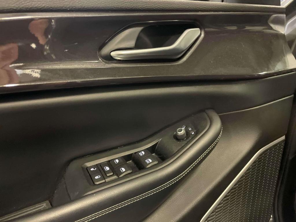 used 2022 Jeep Grand Cherokee L car, priced at $30,883