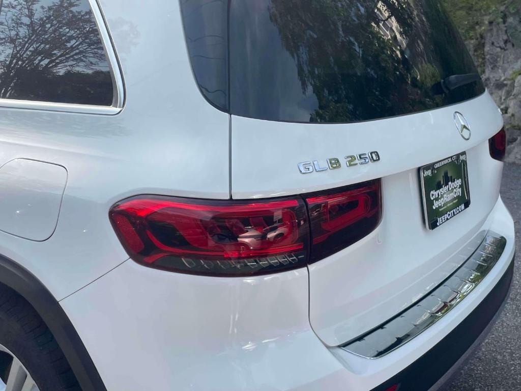 used 2021 Mercedes-Benz GLB 250 car, priced at $24,799