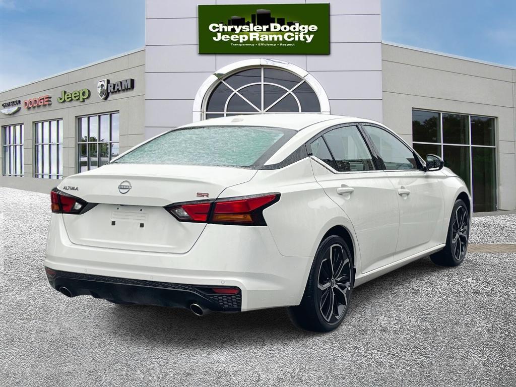 used 2025 Nissan Altima car