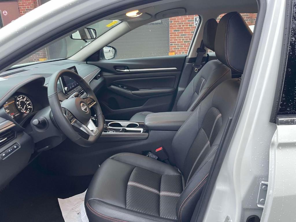 used 2025 Nissan Altima car