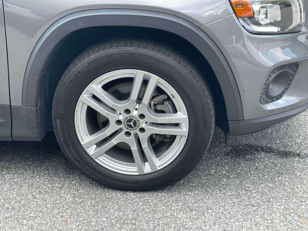 used 2021 Mercedes-Benz GLB 250 car, priced at $27,595