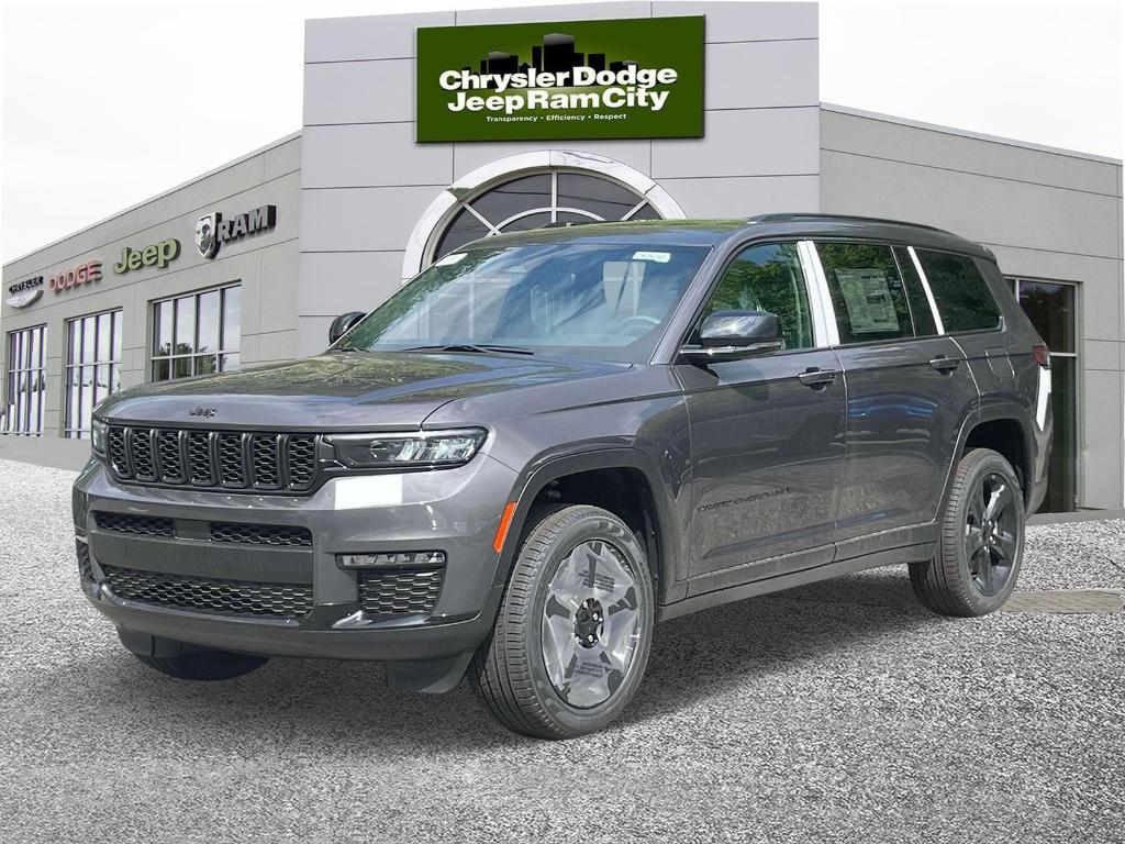 new 2024 Jeep Grand Cherokee L car, priced at $58,385