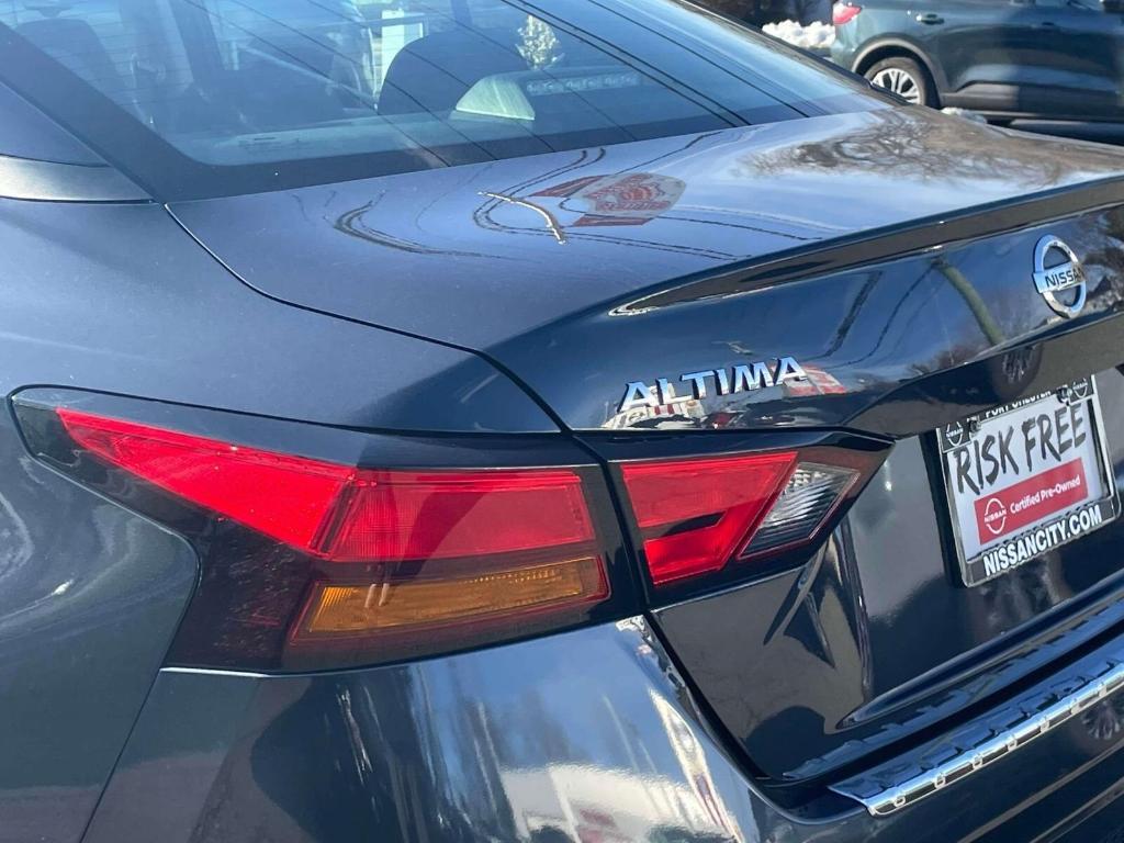 used 2021 Nissan Altima car