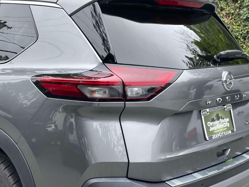 used 2021 Nissan Rogue car, priced at $21,980