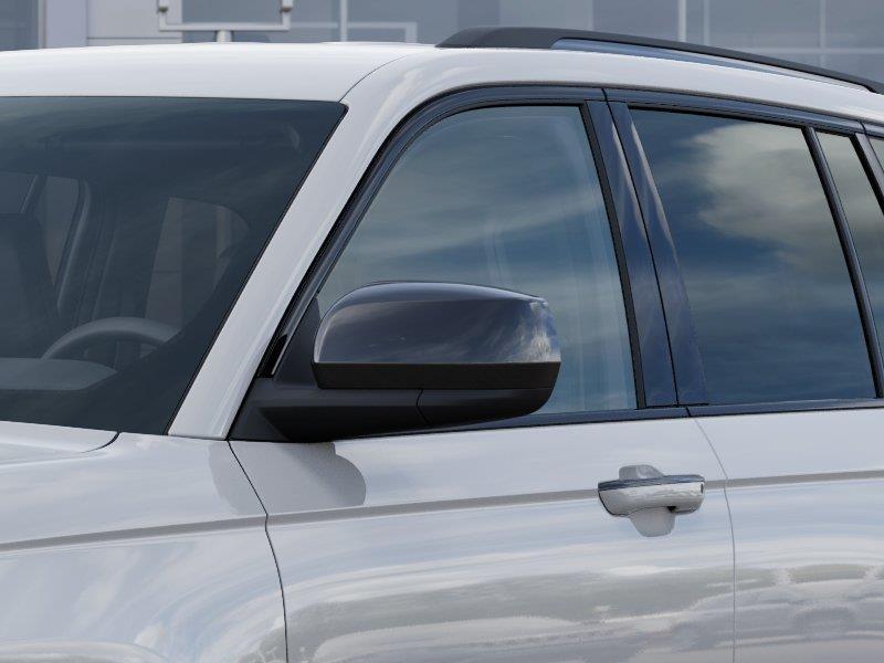 new 2025 Jeep Grand Cherokee car, priced at $40,070