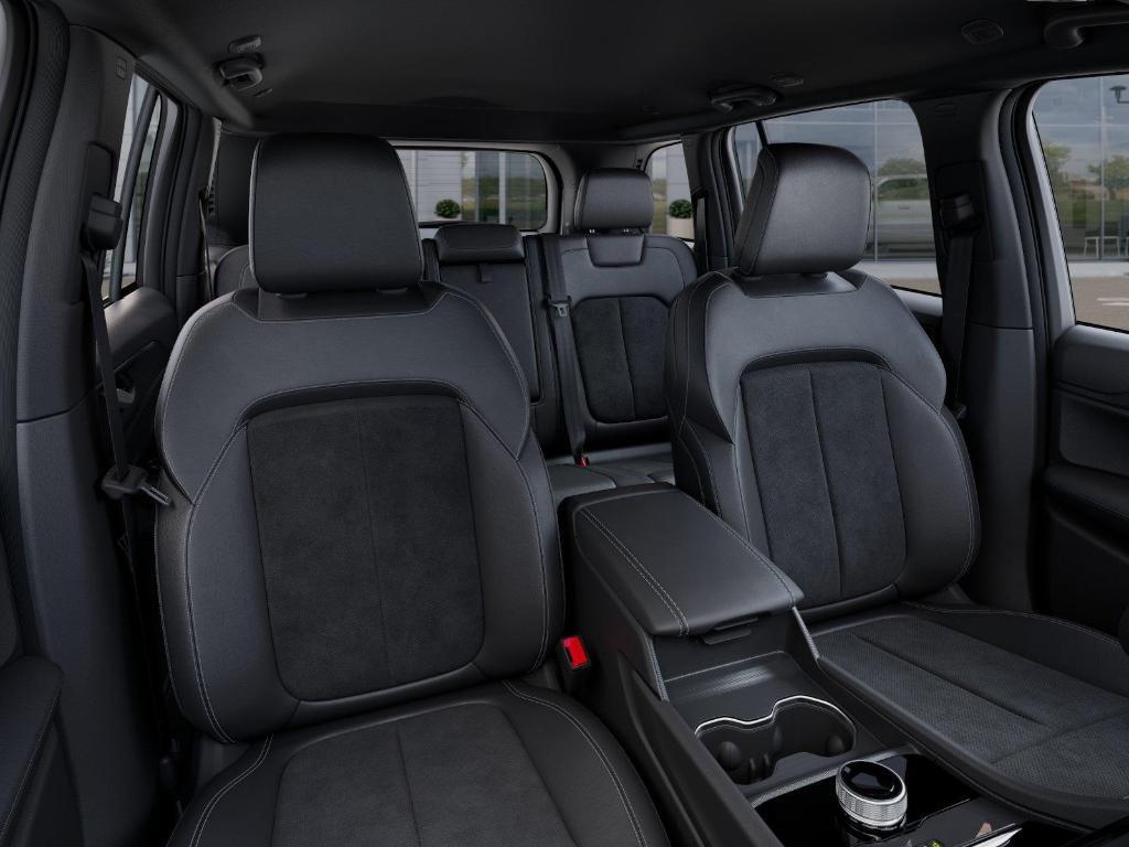 new 2025 Jeep Grand Cherokee car, priced at $40,070