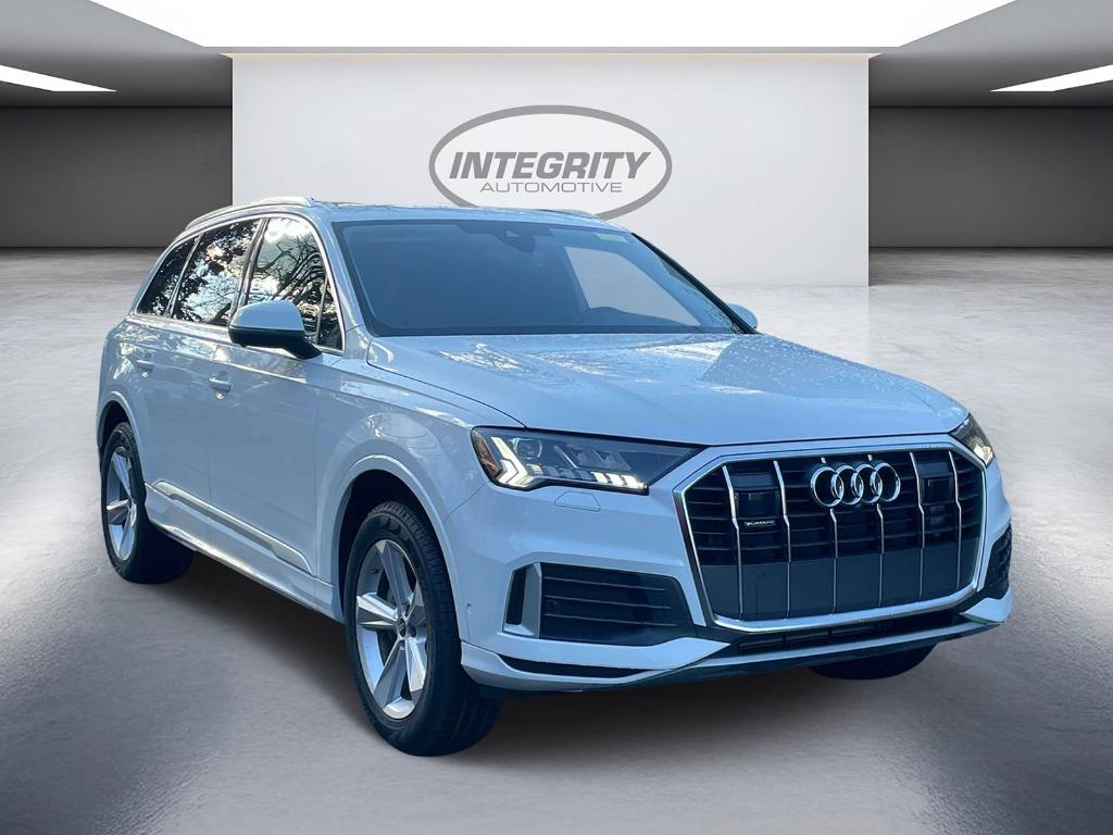 used 2024 Audi Q7 car, priced at $48,393