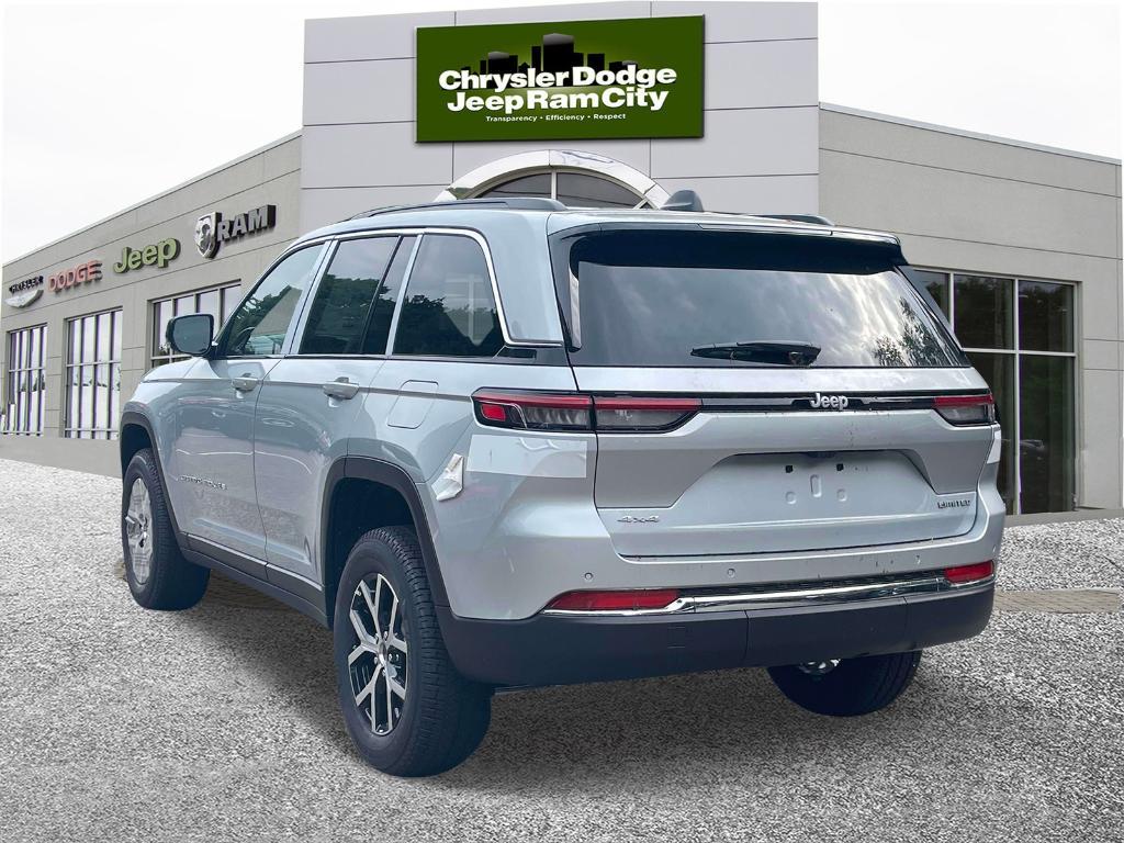 new 2024 Jeep Grand Cherokee car, priced at $52,810