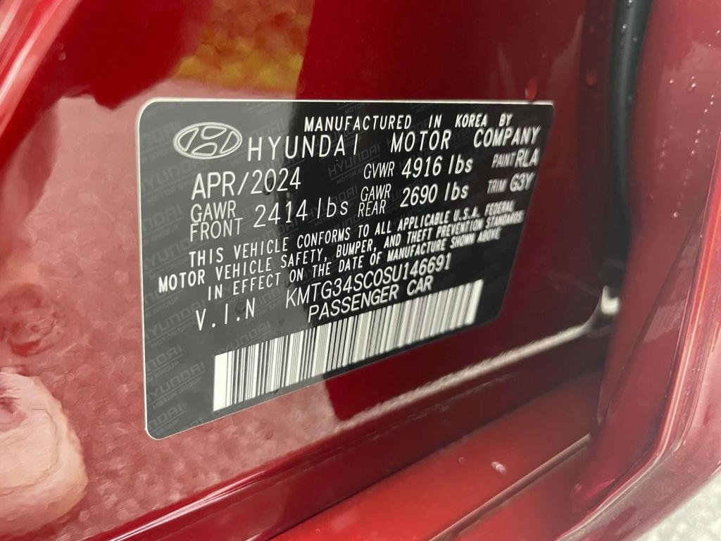 used 2025 Genesis G70 car, priced at $48,898
