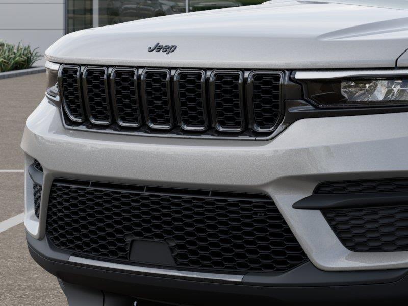 new 2025 Jeep Grand Cherokee car, priced at $43,148