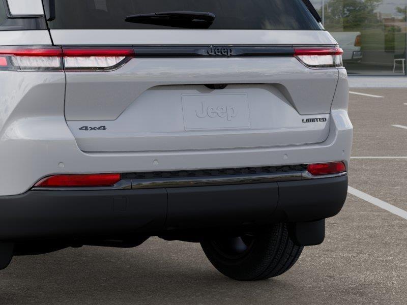 new 2025 Jeep Grand Cherokee car, priced at $47,829